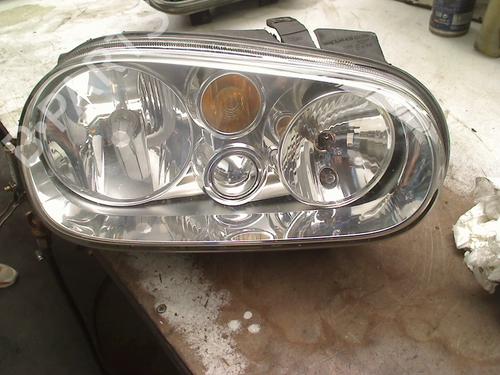 Phare droit VW GOLF IV Cabriolet (1E7) 2.0 (115 hp) 33001237