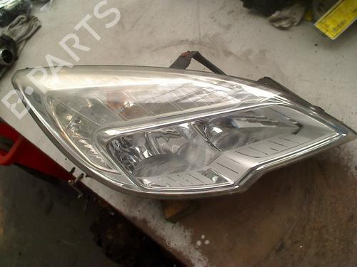 Used Right headlight Right headlight OPEL MERIVA B MPV (S10) 1.4 (75) (120 hp) 34719186 34719186