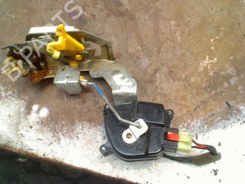 Serratura anteriore sinistra CHEVROLET MATIZ (M200, M250) 0.8 (52 hp) 31177020