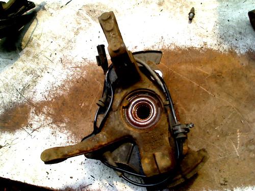 Used Left front steering knuckle FIAT 500 (312_) 1.2 (312AXA1A) (69 hp) 31066271