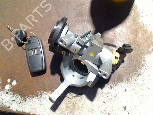 Clé de contact VOLVO V40 Estate (645) 1.8 (122 hp) 31312301