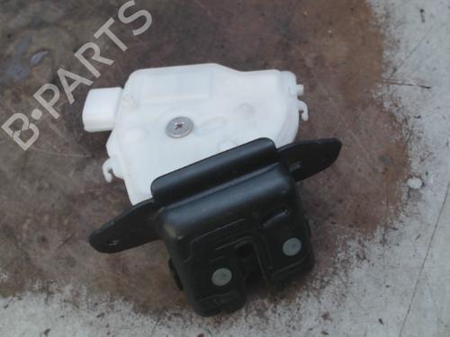 Bagklap lås Bagklap lås TOYOTA YARIS (_P13_) 1.3 (NSP130_, NSP130) (99 hp) 39742349 39742349