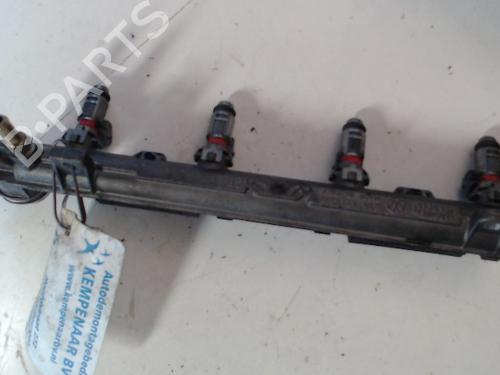 Used Injection rail Injection rail 39144930 39144930