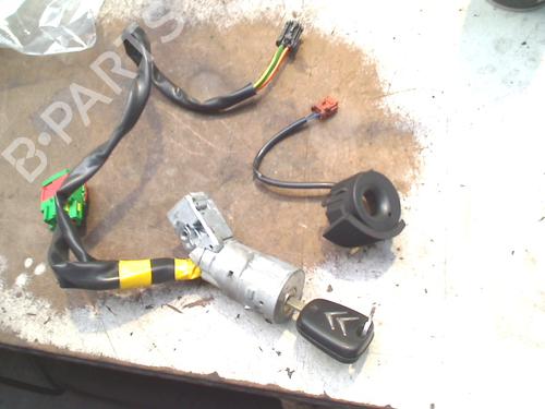 Used Ignition barrel CITROËN C3 I (FC_, FN_) 1.4 i Bivalent (73 hp) 32452550