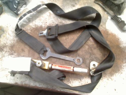 Ceinture de sécurité avant droite SAAB 9-3 Cabriolet (YS3D) 2.0 i (131 hp) 33029397