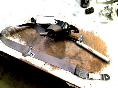 Ceinture de sécurité avant droite VOLVO V70 II (285) 2.4 (140 hp) 31312291
