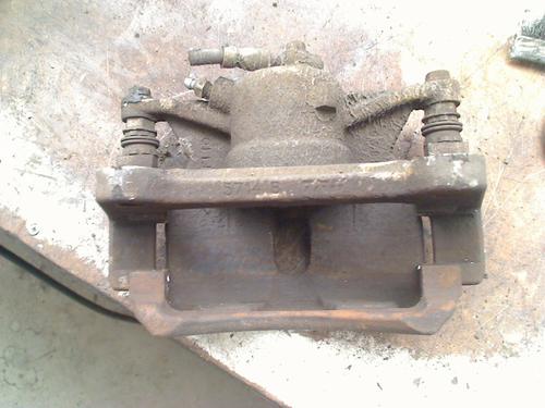 Left front brake caliper VW PASSAT B8 (3G2, CB2) 1.6 TDI | BP37198555M105 - Image 2