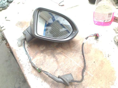 ryggespeil-hyre-vw-passat-b8-variant-3g5-cb5-2014-32747470 main image