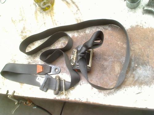 Used Front left seatbelt Front left seatbelt 33021577 33021577