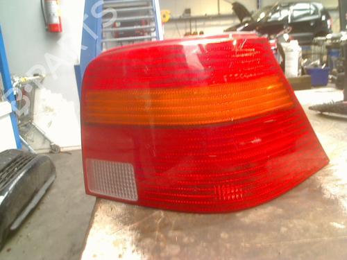 Høyre baklys VW GOLF IV (1J1) 1.6 (100 hp) 28602371