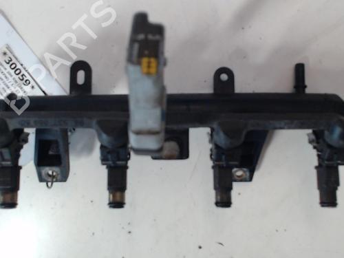Used Injection rail Injection rail 38472435 38472435