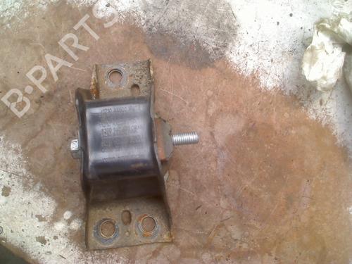 Used Engine mount RENAULT CLIO III (BR0/1, CR0/1) 1.4 16V (98 hp) 31174818