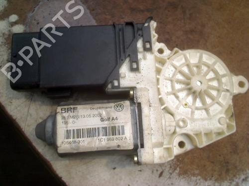 Motor elevalunas delantero derecho VW GOLF IV (1J1) 1.6 (102 hp) 31147519