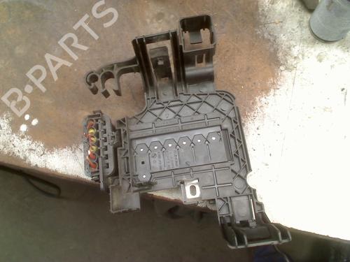 Boîte à Fusibles Boîte à Fusibles VW POLO V (6R1, 6C1) 1.4 (6R1) (85 hp) 34103764 34103764