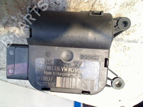 Used Electronic module Electronic module VW GOLF VI (5K1) 1.6 TDI (90 hp) 32481062 32481062
