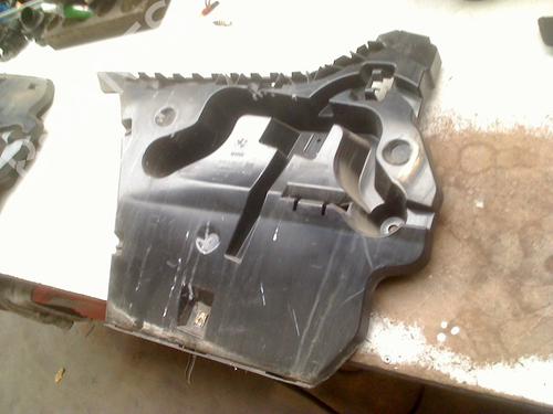 corner-bumper-bmw-5-touring-f11-2009-2010-2011-2012-2013-2014-2015-2016-2017-36277438 main image