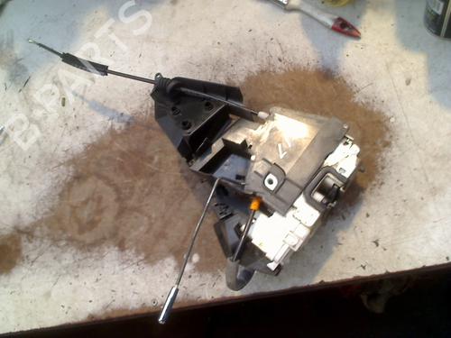 Cerradura puerta delantera izquierda MERCEDES-BENZ B-CLASS Sports Tourer (W245) B 170 (245.232) (116 hp) 31177186