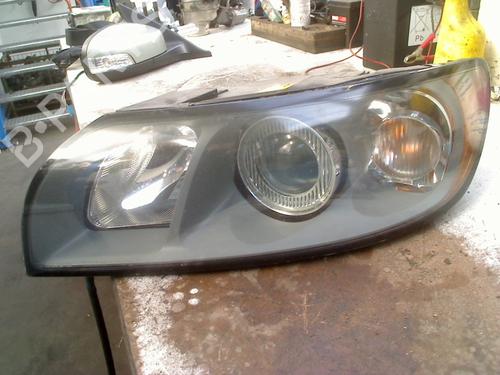 Used Left headlight Left headlight VOLVO V50 (545) 1.8 (125 hp) 33797332 33797332