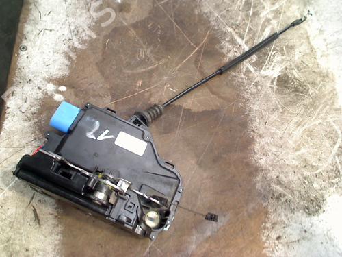 Used Front left lock SKODA OCTAVIA II Combi (1Z5) 1.8 TSI (160 hp) 31177173