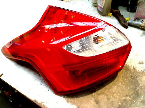 Used Left taillight FORD FOCUS III 1.0 EcoBoost (125 hp) 30497339