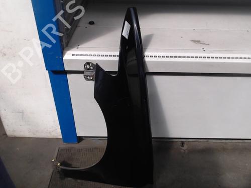 Used Left front fenders VOLVO V50 (545) 2.4 (140 hp) 25142340