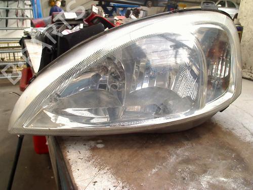 Used Left headlight OPEL CORSA C (X01) 1.2 (F08, F68) (75 hp) 31128171