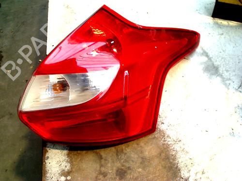 Used Right taillight FORD FOCUS III 1.0 EcoBoost (125 hp) 30497338