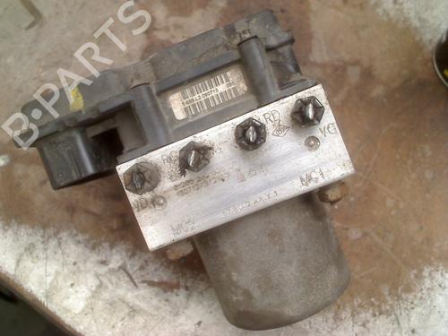 ABS Bremseaggregat ABS Bremseaggregat OPEL VIVARO A Van (X83) 2.0 CDTI (F7) (90 hp) 33984855 33984855