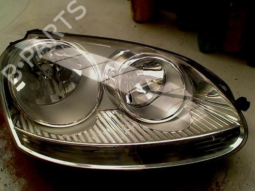 Used Right headlight VW GOLF V (1K1) 1.6 FSI (115 hp) 32481161