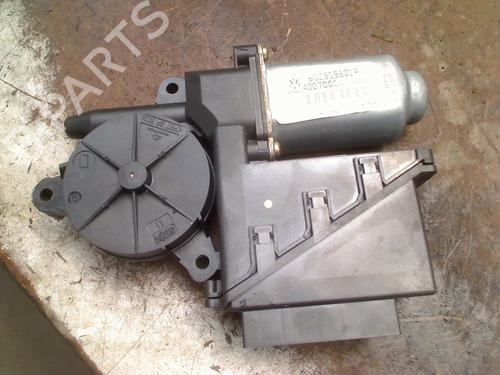 Rudehejsemotor forskærm højre VW POLO IV (9N_, 9A_) 1.4 16V (75 hp) 31147465