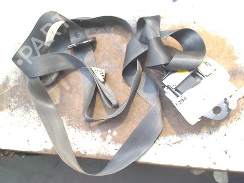 Used Front left seatbelt TOYOTA YARIS (_P1_) 1.0 (SCP10_, SCP10R) (68 hp) 33029512
