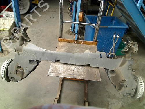 Used Rear axle RENAULT CAPTUR I (J5_, H5_) 0.9 TCe 90 (90 hp) 24365397