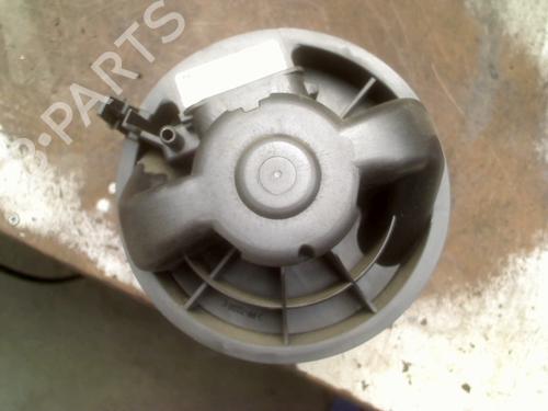 Used Heater blower motor Heater blower motor PEUGEOT 107 (PM_, PN_) 1.0 (68 hp) 34124110 34124110
