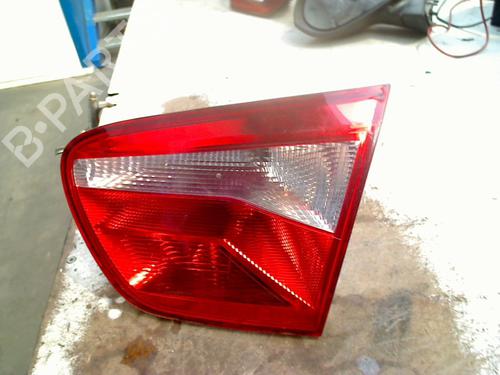 Feu de coffre droit SEAT IBIZA IV ST (6J8, 6P8) 1.2 TDI (75 hp) 31260237