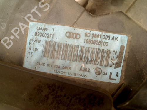 Faro izquierdo AUDI A4 B5 Avant (8D5) 1.9 TDI | BP29334993C28 