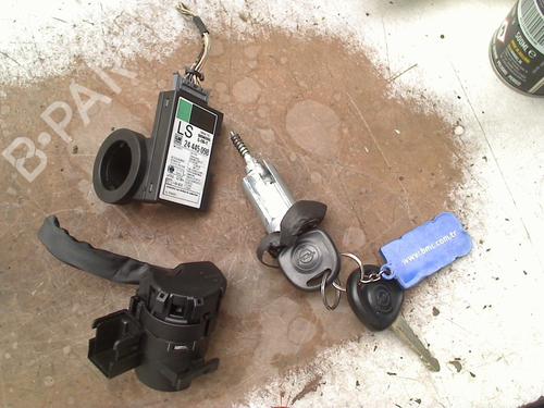 Used Ignition barrel Ignition barrel OPEL AGILA A (H00) 1.2 16V (F68) (75 hp) 33241845 33241845