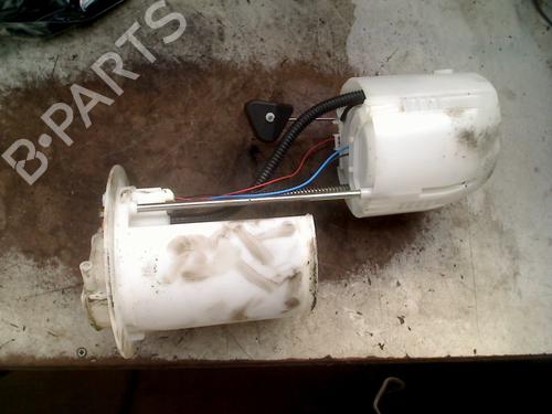 Used Fuel pump TOYOTA YARIS (_P13_) 1.5 Hybrid (NHP130_, NHP130) (101 hp) 28609678