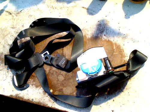 Used Front right seatbelt PEUGEOT 108 1.0 VTi (69 hp) 33021884