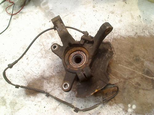 Used Right front steering knuckle CHEVROLET SPARK (M300) 1.0 LPG (65 hp) 30544182