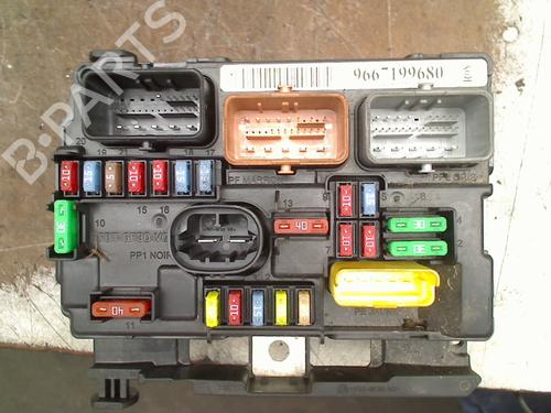 Dør styreenhed Dør styreenhed CITROËN C3 I (FC_, FN_) 1.6 16V (109 hp) 33241832 33241832