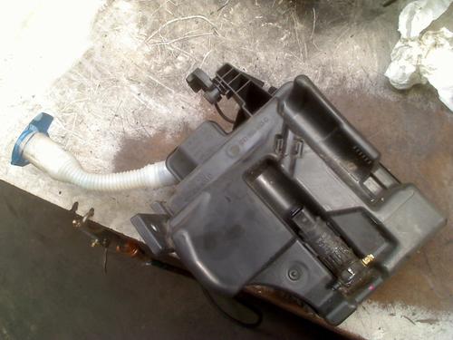 Réservoir lave-glace Réservoir lave-glace VW POLO V (6R1, 6C1) 1.4 (6R1) (85 hp) 34103763 34103763