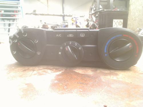 Used Climate control HYUNDAI i20 I (PB, PBT) 1.2 (78 hp) 29283377