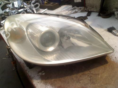Used Right headlight MERCEDES-BENZ B-CLASS Sports Tourer (W245) B 170 (245.232) (116 hp) 31128223