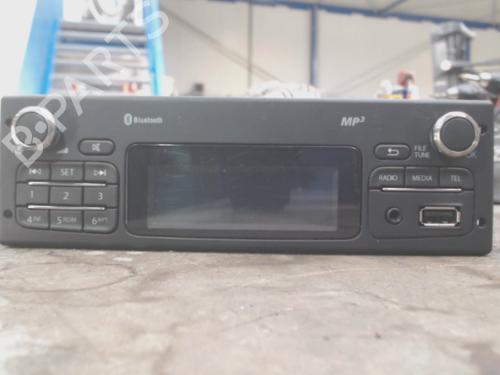 radio-renault-twingo-ii-cn0_-2007-39982164 main image