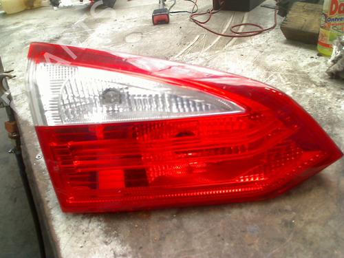 left-tailgate-light-ford-focus-iii-turnier-2010-2011-2012-2013-2014-2015-2016-2017-2018-2019-2020-34703733 main image