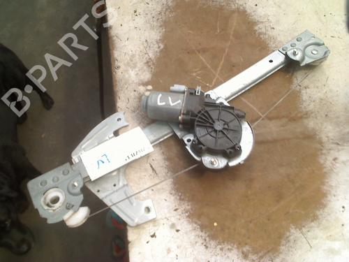 Elevador vidro frente esquerdo TOYOTA AYGO (_B1_) 1.0 (KGB10_, KGB10R) (68 hp) 31259977