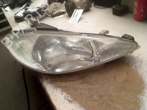 Used Right headlight Right headlight PEUGEOT 206 Hatchback (2A/C) 1.6 16V (109 hp) 35805610 35805610