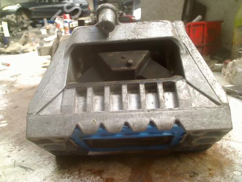 Engine mount SEAT LEON (1P1) 1.9 TDI | BP31174836M89 - Image 2