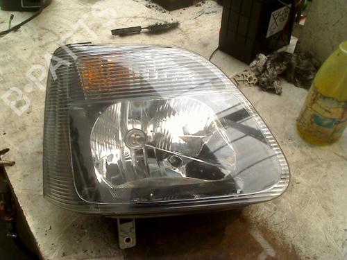Lyskaster høyre OPEL AGILA A (H00) 1.2 16V (F68) (75 hp) 31128131