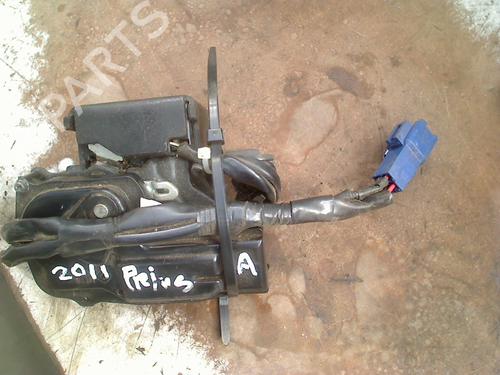 Used Tailgate lock TOYOTA PRIUS (_W3_) 1.8 Hybrid (ZVW3_) (99 hp) 29141131